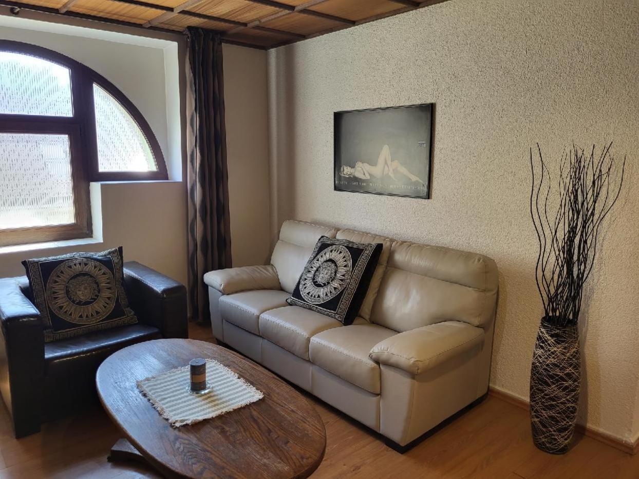 Sunflower Prague Apartments And Suites المظهر الخارجي الصورة